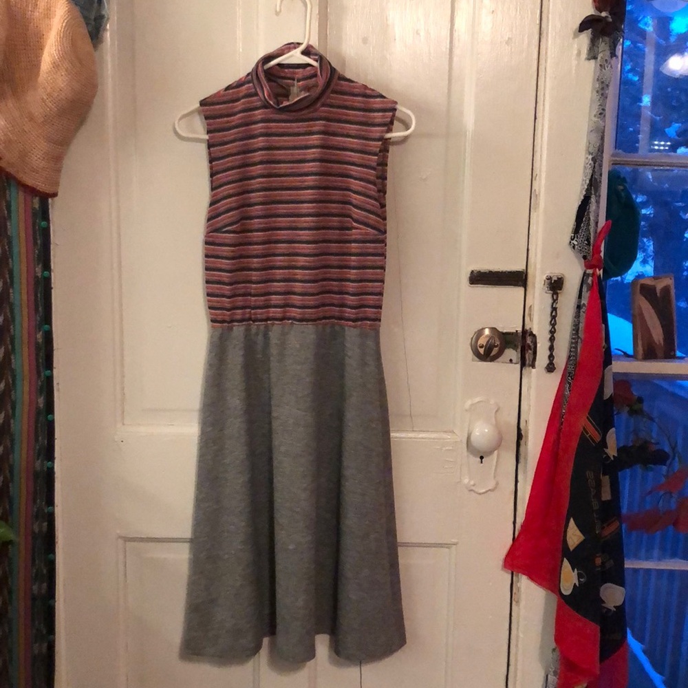 Vintage sleeveless turtleneck dress